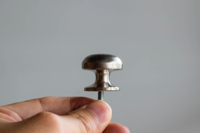 CABINET KNOB_Silver