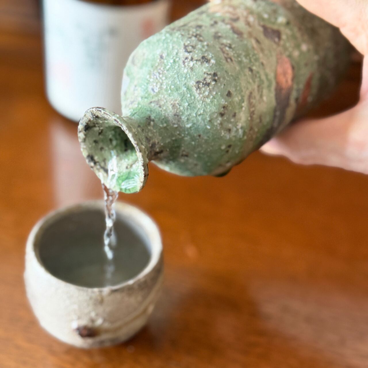 微塵 徳利 六角徳利と石目の盃の酒器セット（木箱） - 陶古窯オンラインショップ