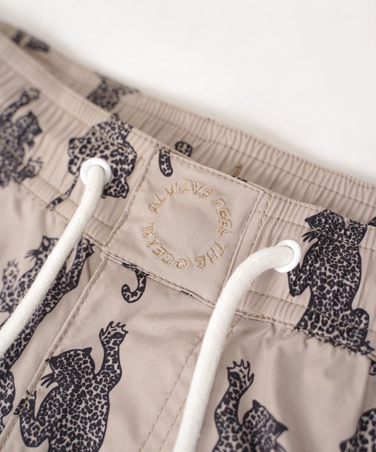 【SUNS】LEOPARD BOARDSHORTS［RSW082］