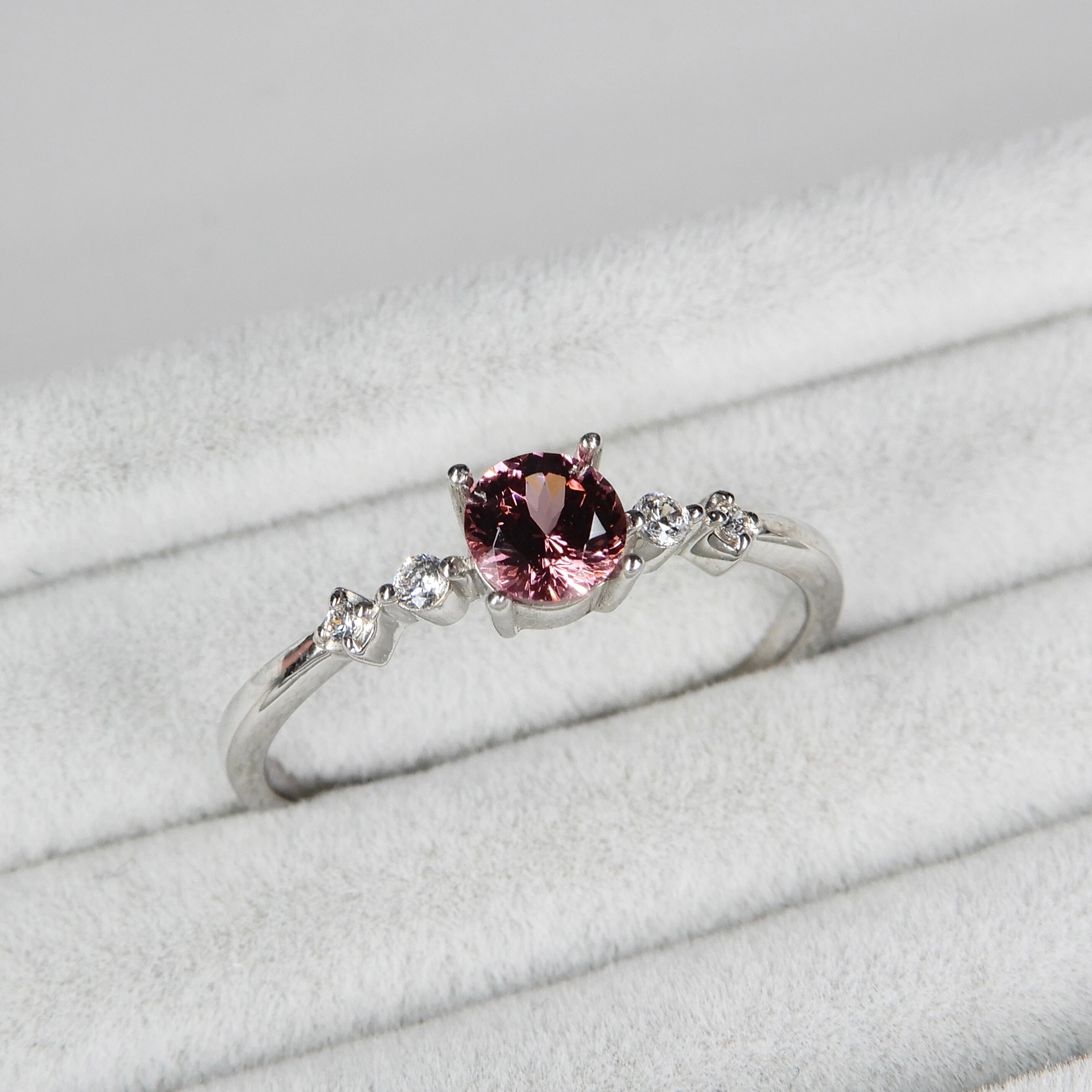 マラヤガーネット 0.443ct《RR-15》ソ付 | Sirius Stone