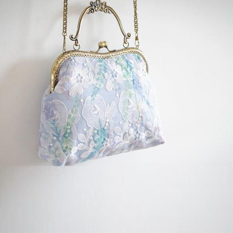 手作りバッグ パーティーバッグ 結婚式バッグ 手持ちショルダー クラッチバッグ チェーンバッグ 宴会 二次会 女子会 チャイナドレスバッグ 唐装バッグ 漢服バッグ チャイナ風服 プレゼント チャイナ風バッグ 可愛い オーガンザー花 青い ライトブルー Elegant