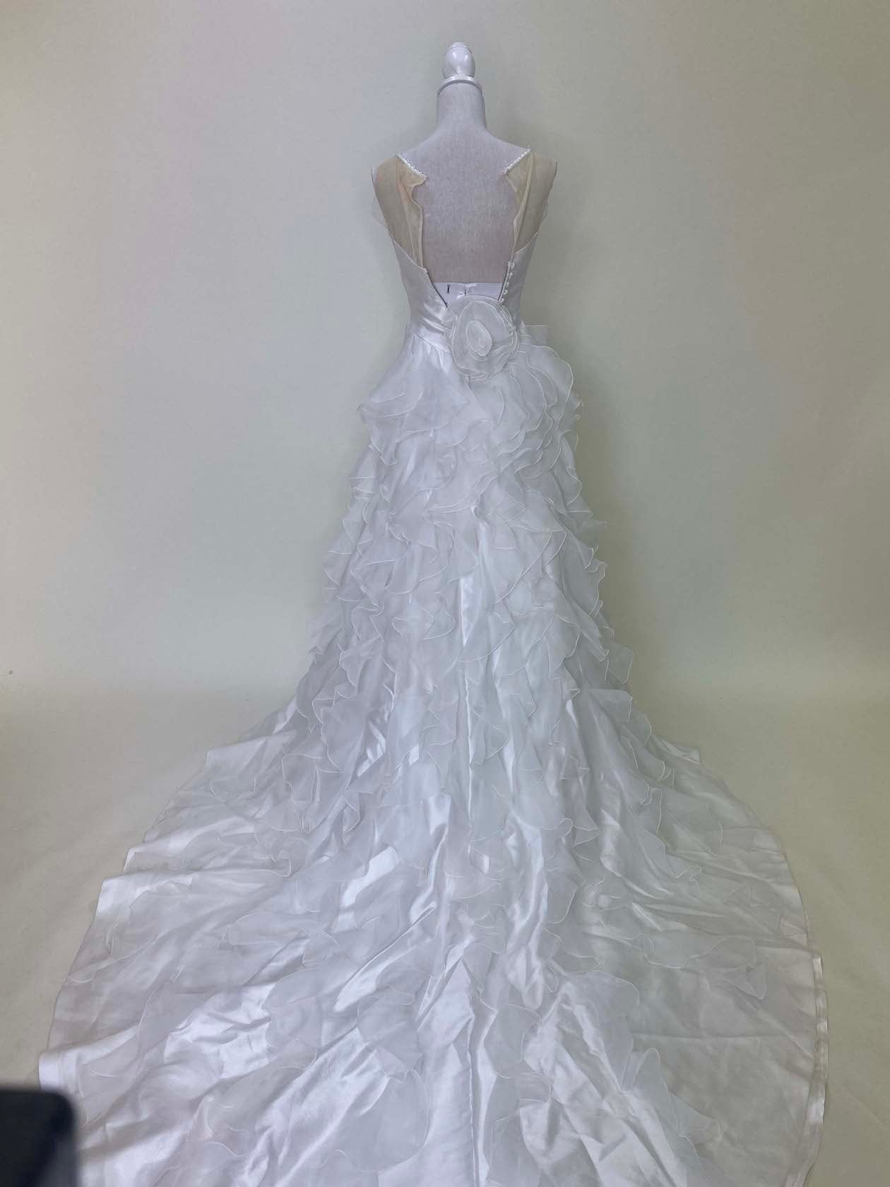 中古 ウェディングドレス 二次会・フォト婚など 7号/7TT オフ 中古 ウェディングドレス 二次会・フォト婚など 7号/7TT オフ