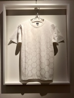 ホワイトヘキサゴン×シブキTシャツ