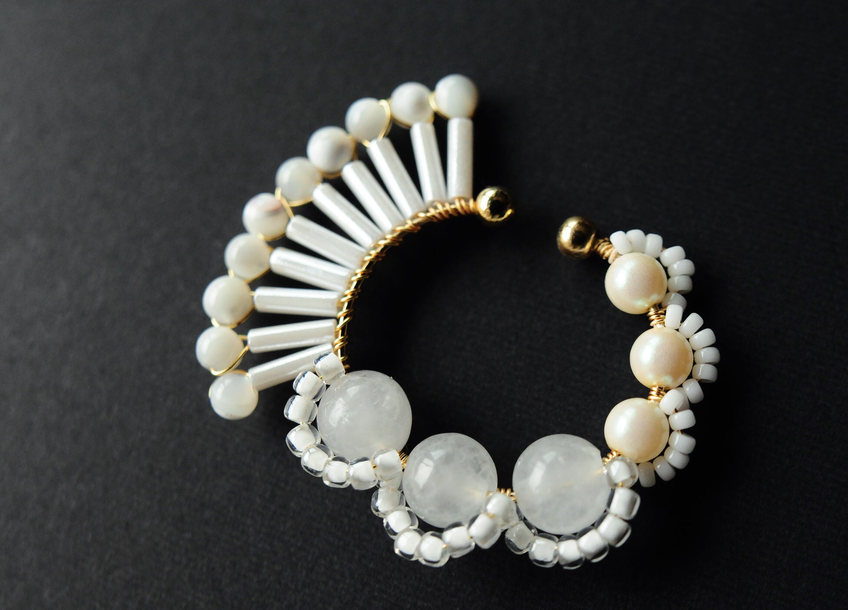 ＜Rollo～イロヅクビジュー～＞イヤーカフ『 ハミングバード/hummingbird 』<WHITE>