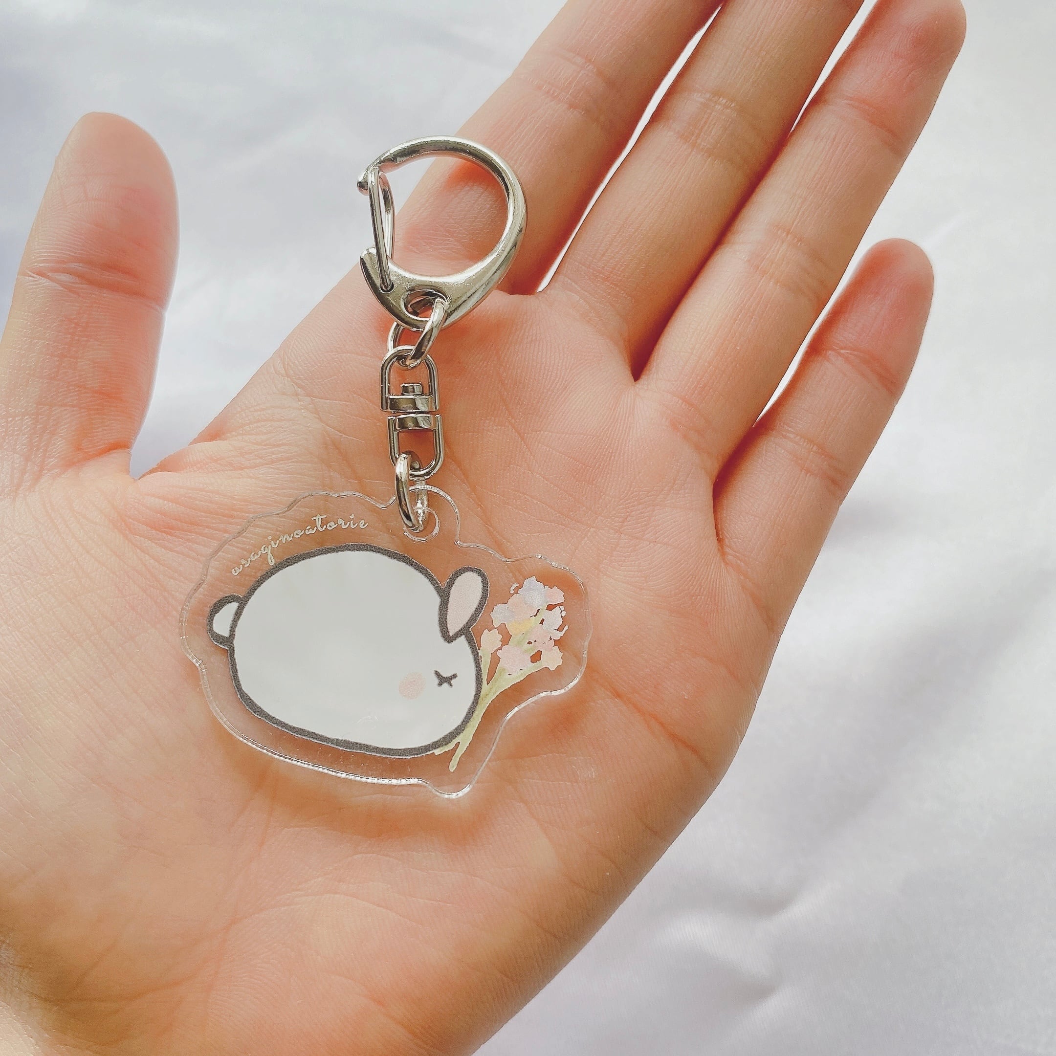 アクリルキーホルダー】ウサギさん(大ｻｲｽﾞ) | ウサギノアトリエ