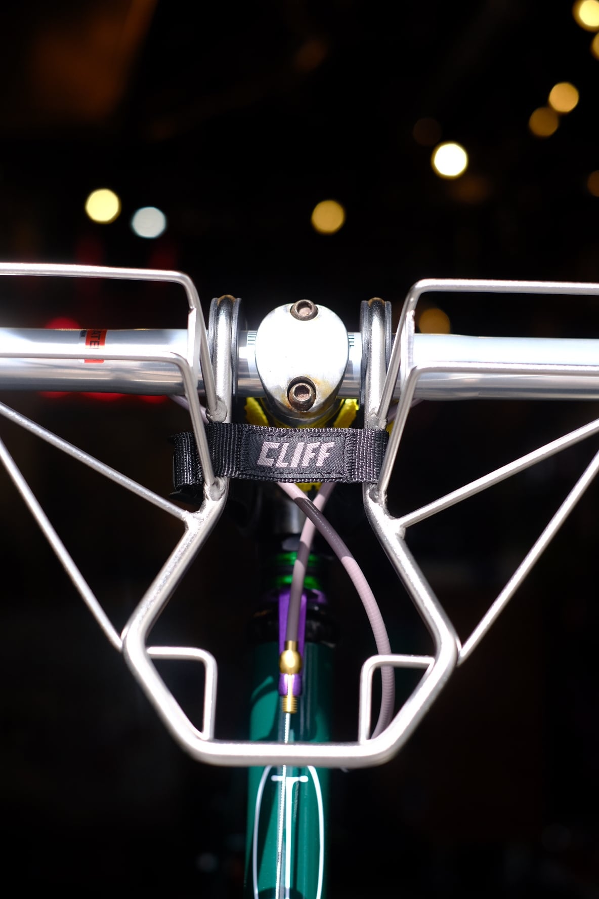 WHOLEGRAIN CYCLES】CLIFF THE BAG HANGER（STAINLESS STEEL