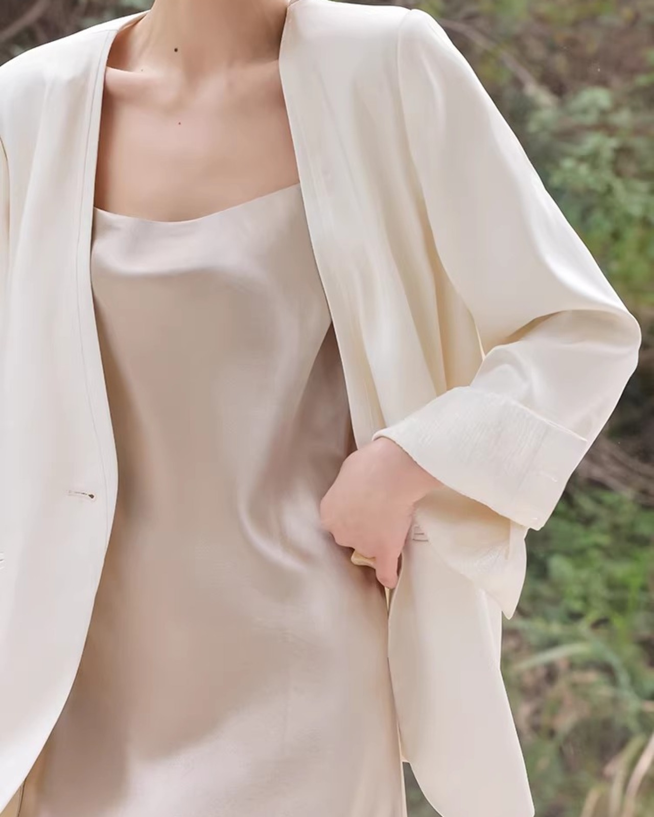 Button Front Hip-Length Drop Shoulder Jacket    L0044
