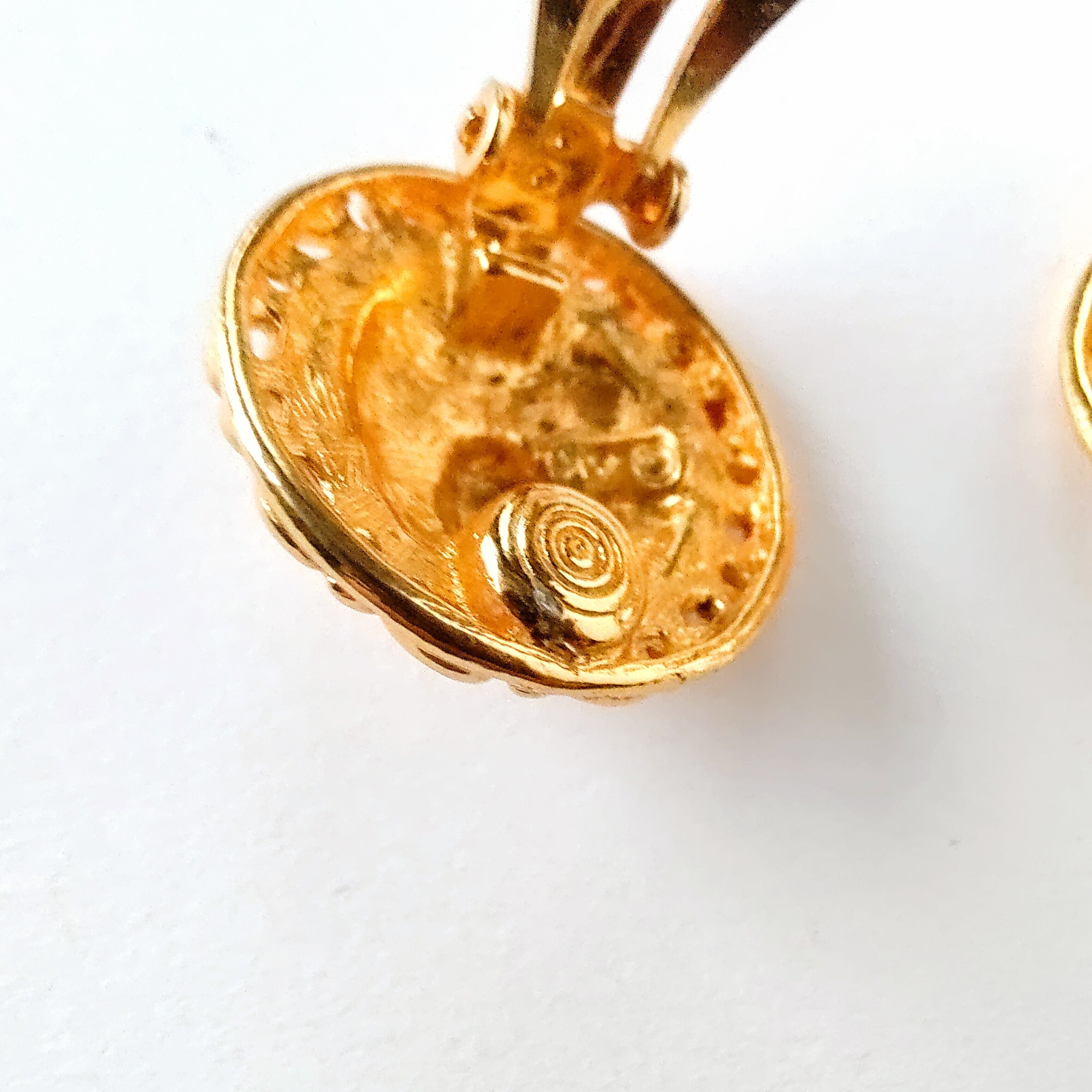 ANNE KLEIN》 lion round vintage earrings アンクライン ヴィンテージ