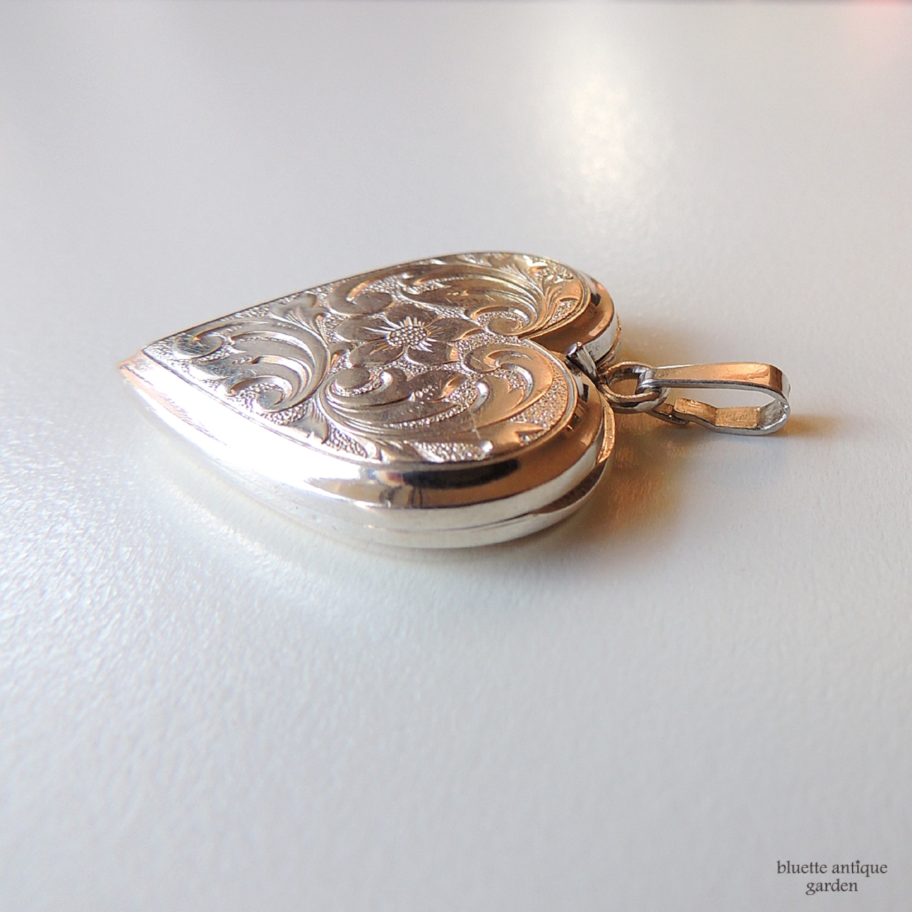 ヴィンテージジュエリー シルバー925 ハートロケット【忘れな草・アカンサス】