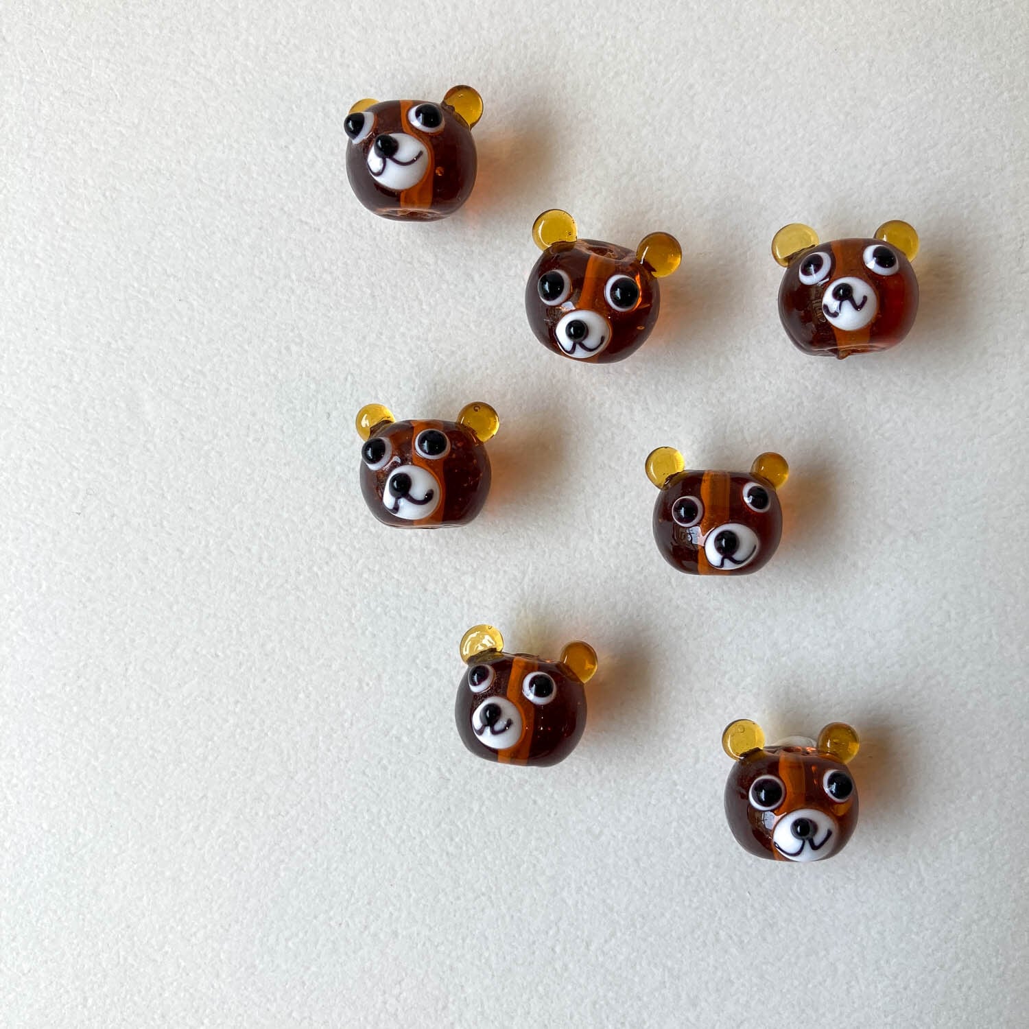 クマの顔ガラスビーズ | Dua-アクセサリーパーツショップ