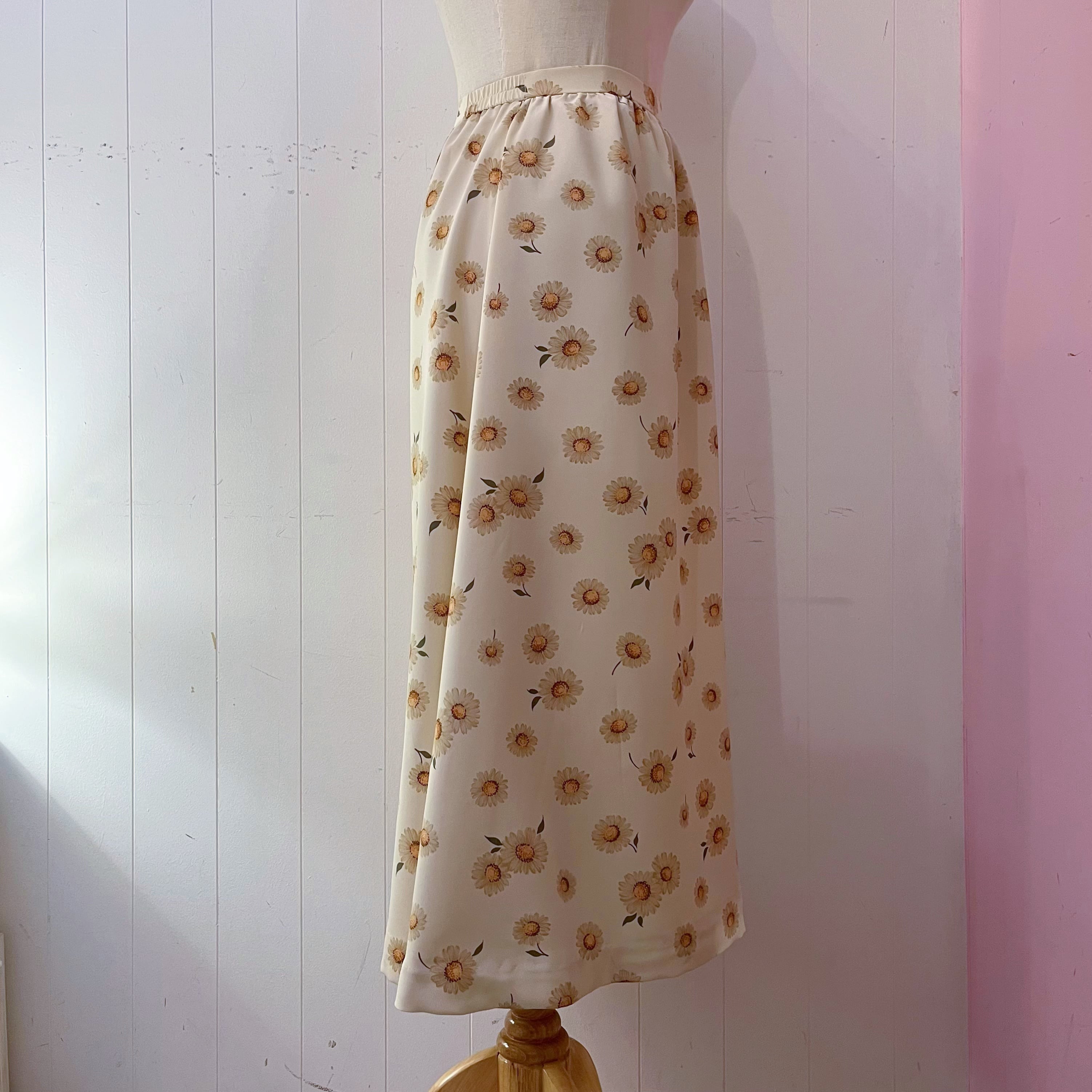 cream marguerite gather skirt
