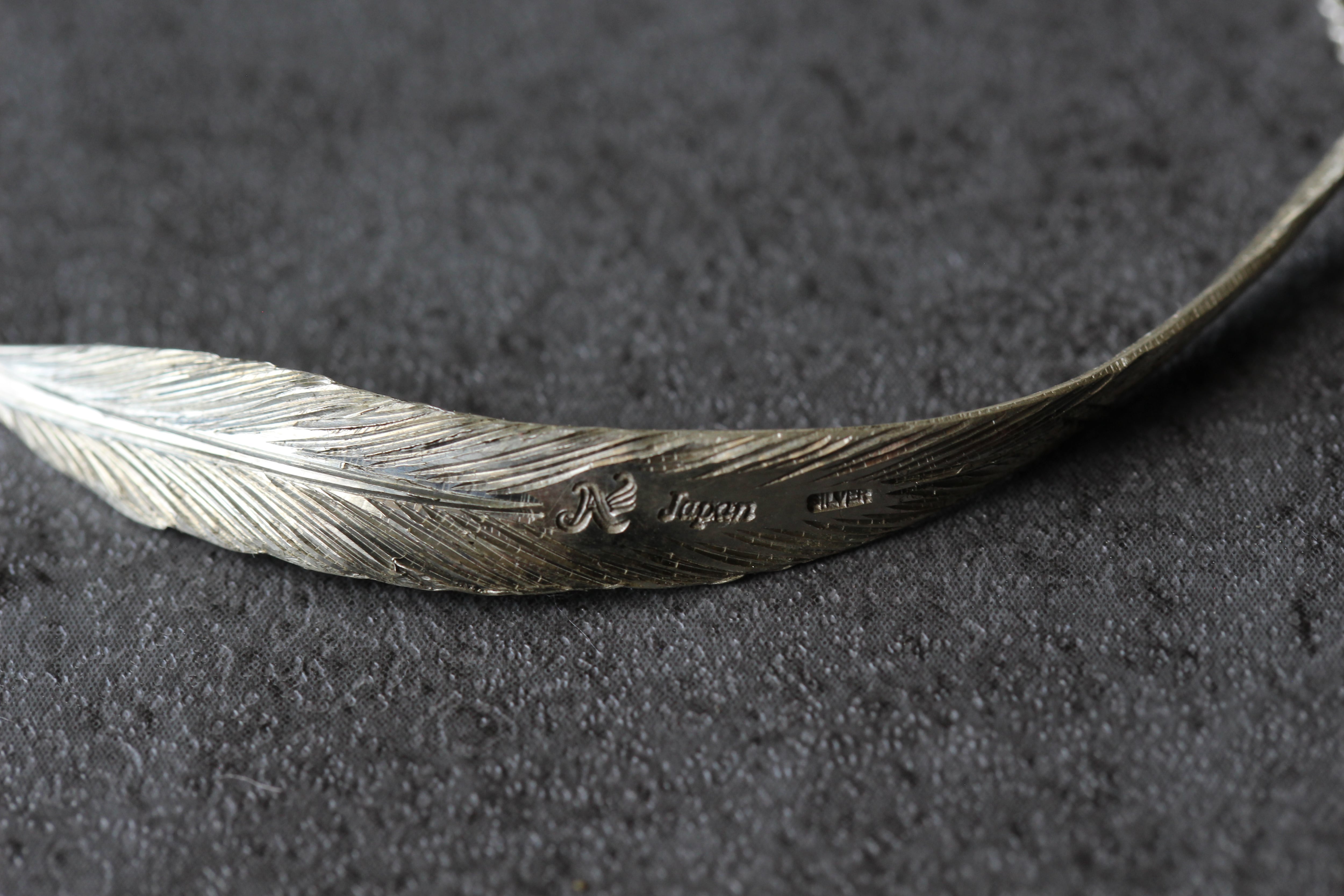 Swing Feather Necklace | luckyfeather