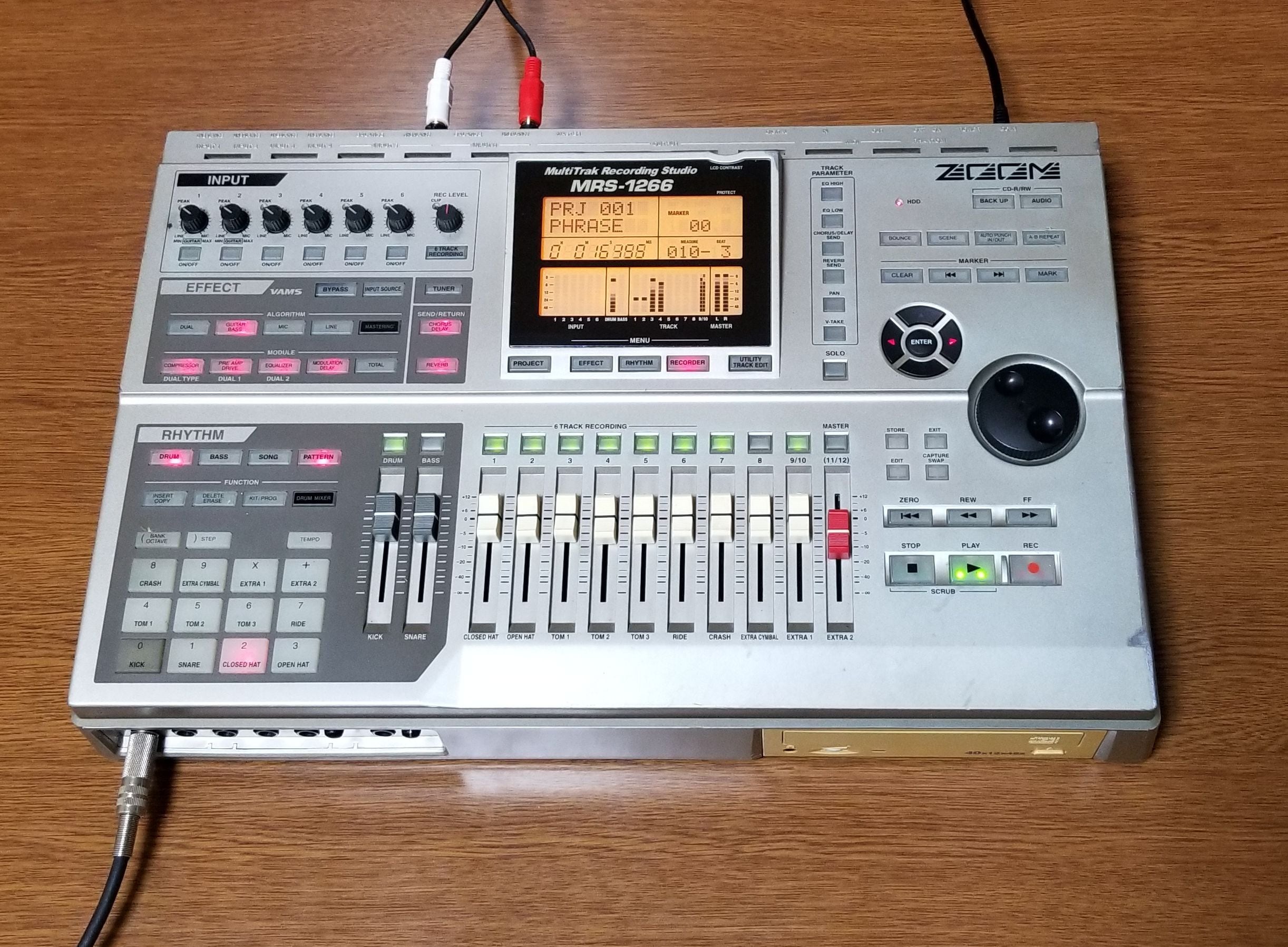 ZOOM Digital Recording Studio MRS-1266CD 完動品・動作保証 | MTR 