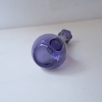 すみれ色の一輪挿し