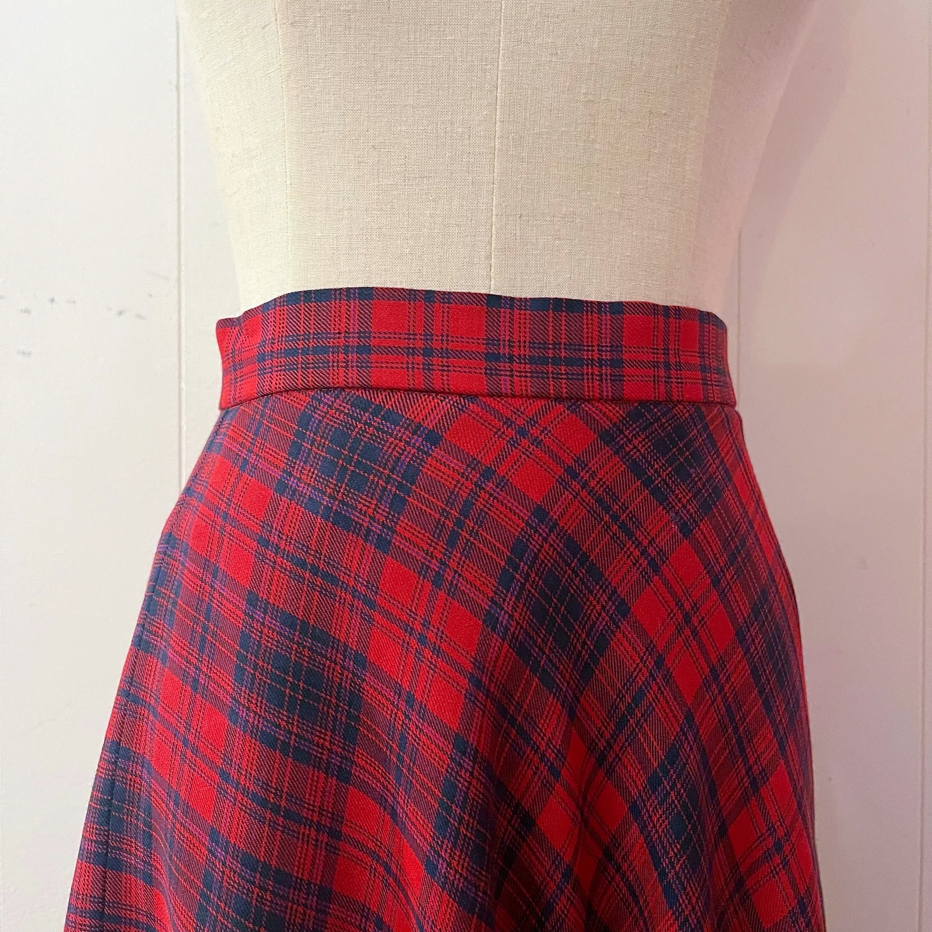 red navy check flare skirt