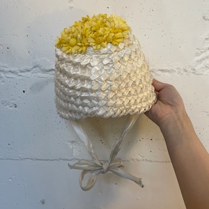 VINTAGE yellow white ribbon straw hat