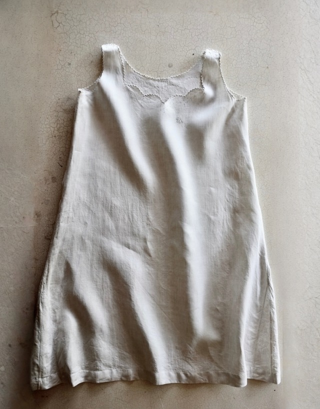 フランス 1900s リネン 空虚な球の遊戯とモノグラムワンピース アンティーク