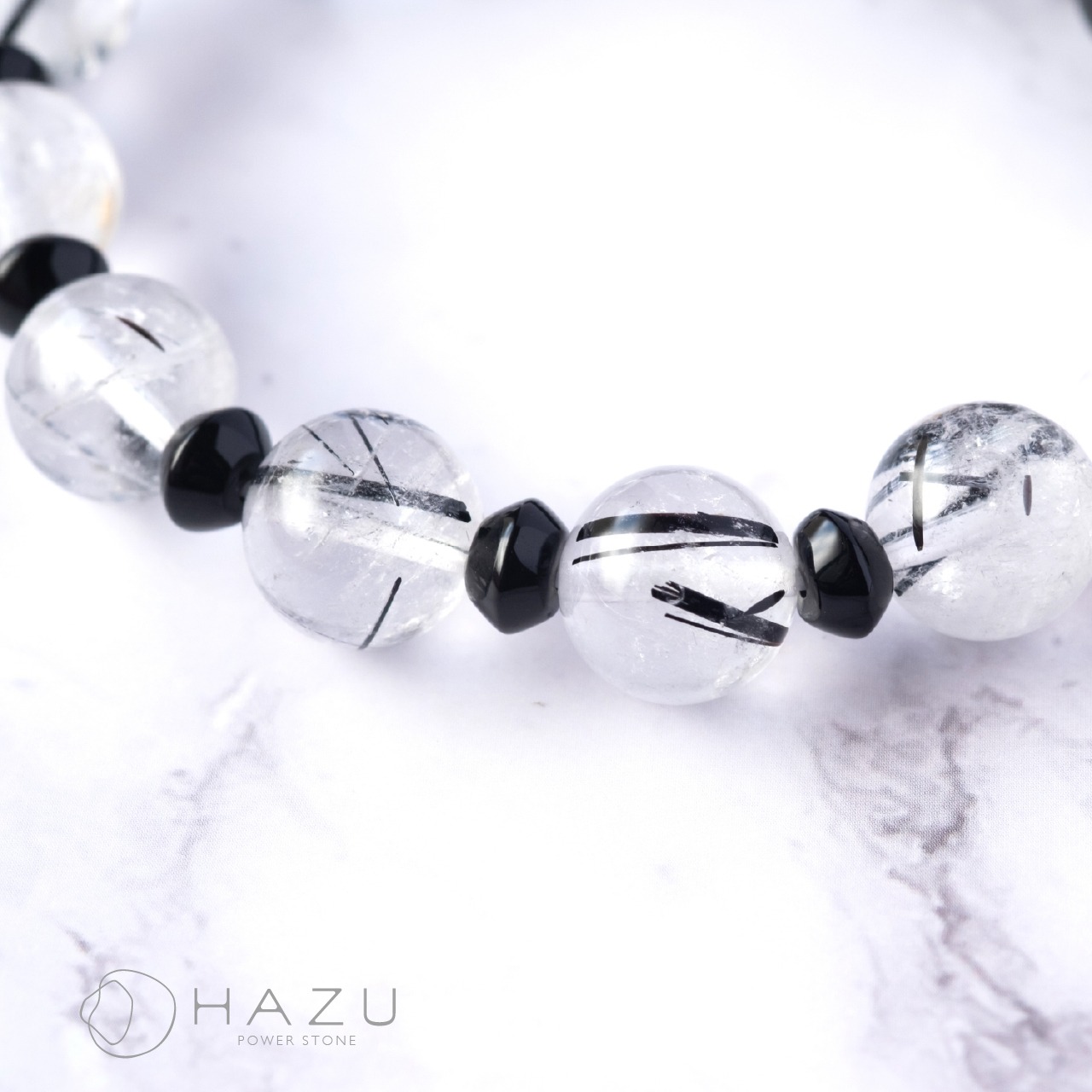 強い精神と邪念から身を守る［ブラックルチル／オニキス／水晶］