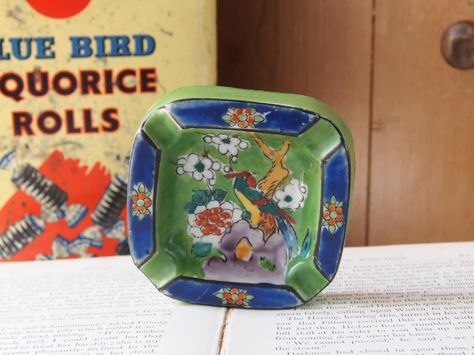 イギリスアンティーク 灰皿 アッシュトレイ 日本製 | Bonny Bee