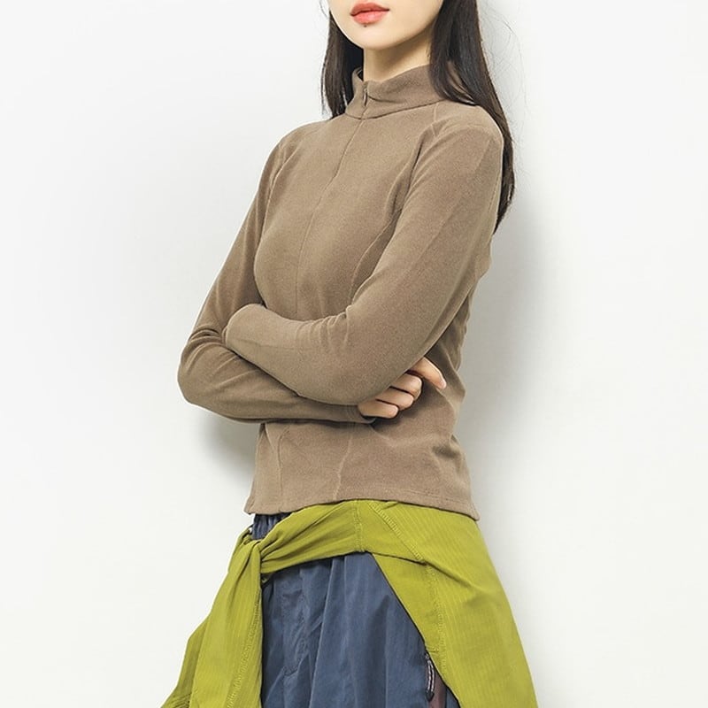 スリムフィットハイネックトップス C00824