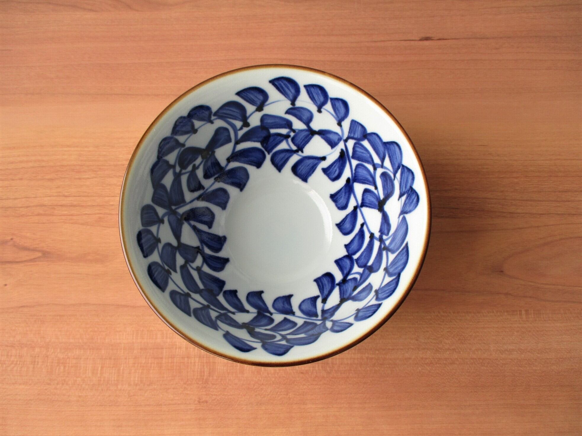 波佐見焼 有田焼 太唐草 どんぶり 反丼 LL 丼 どんぶり 鉢 8個セット 2025年最新】波佐見焼 丼の人気アイテム - メルカリ 波佐見焼 有田焼