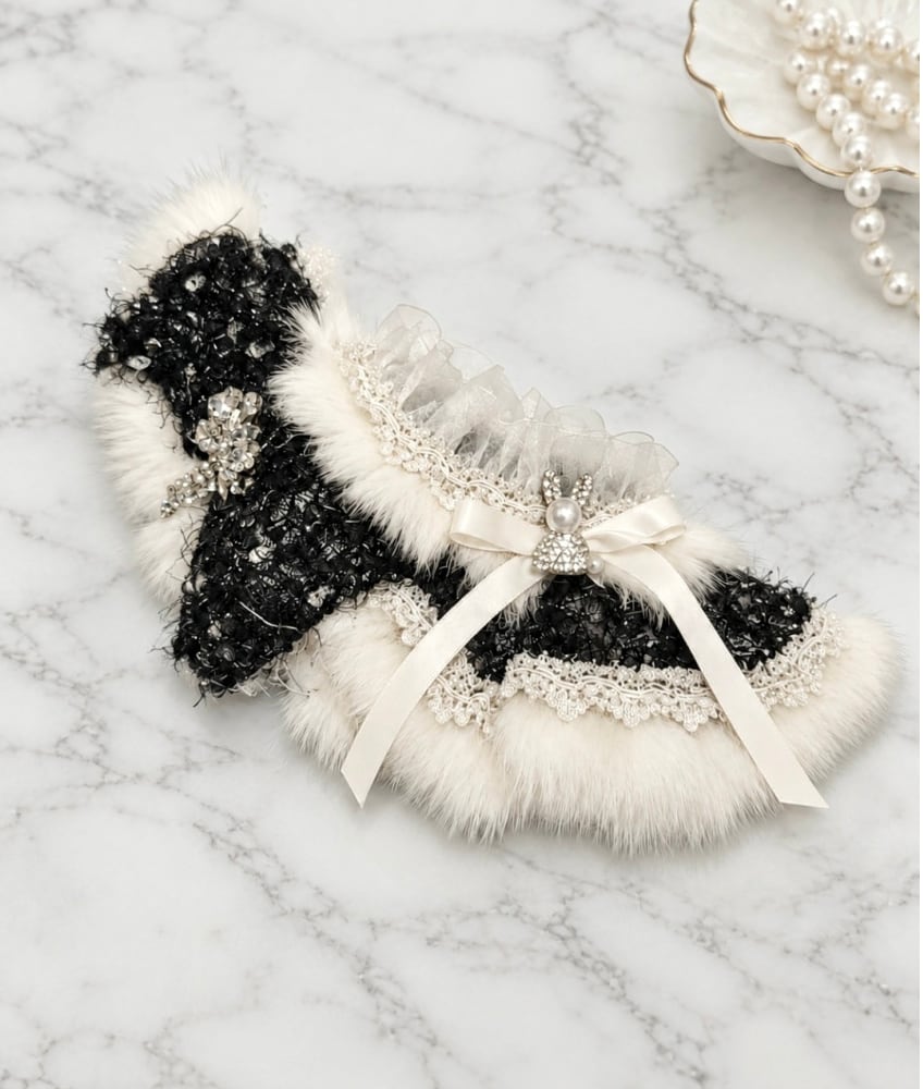 予約【Loocia】Lucia Cape (White)
