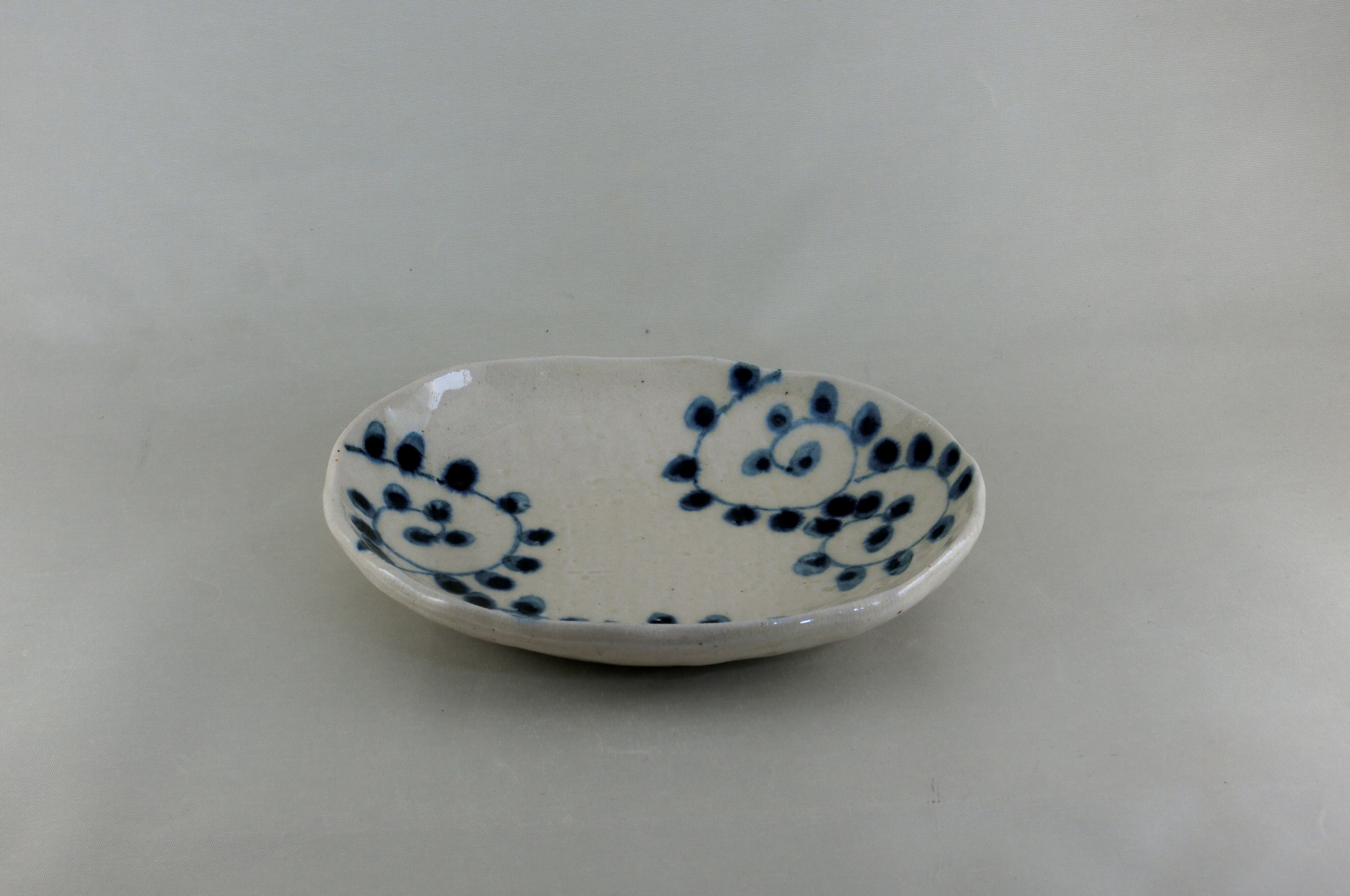 アラベスク楕円取皿（宗山窯）