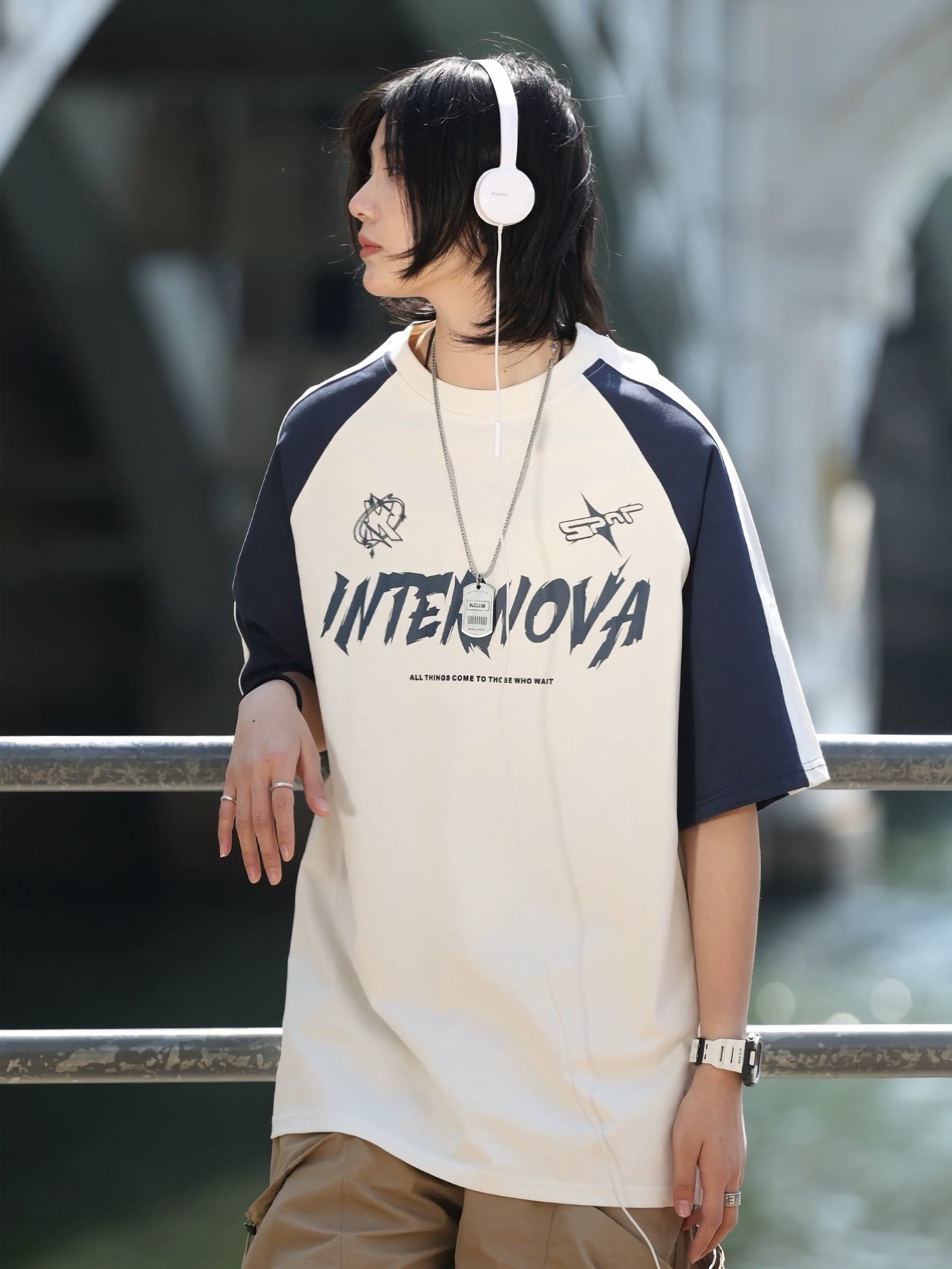 ラグラングラフィックTシャツ / Raglan Graphic T-shirt