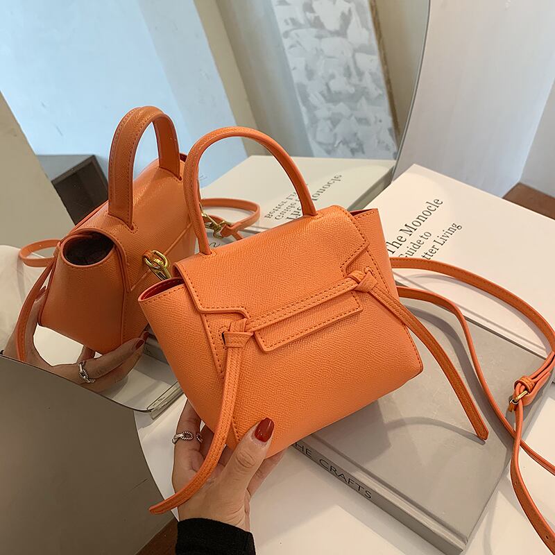 ウエスタンスタイルの小さなバッグ女性2020年人気の新しいトレンディなファッションオールマッチメッセンジャーバッグネット赤テクスチャナマズバッグハンドバッグ Tiancai_Wing_Bag0437210