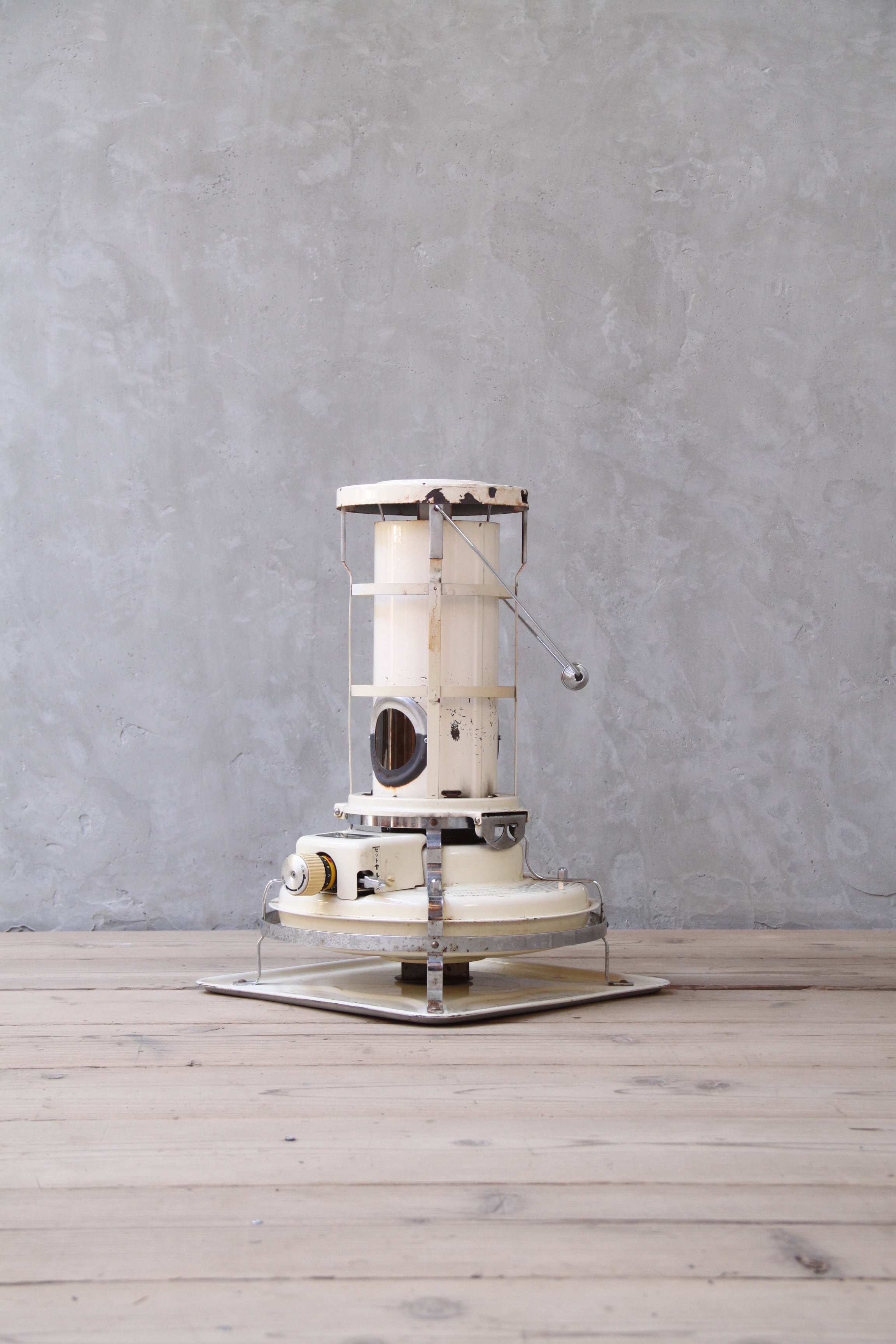 アラジンストーブカスタムテーブル　古道具リメイク アラジンストーブカスタムテーブル 古道具リメイク アラジンストーブ