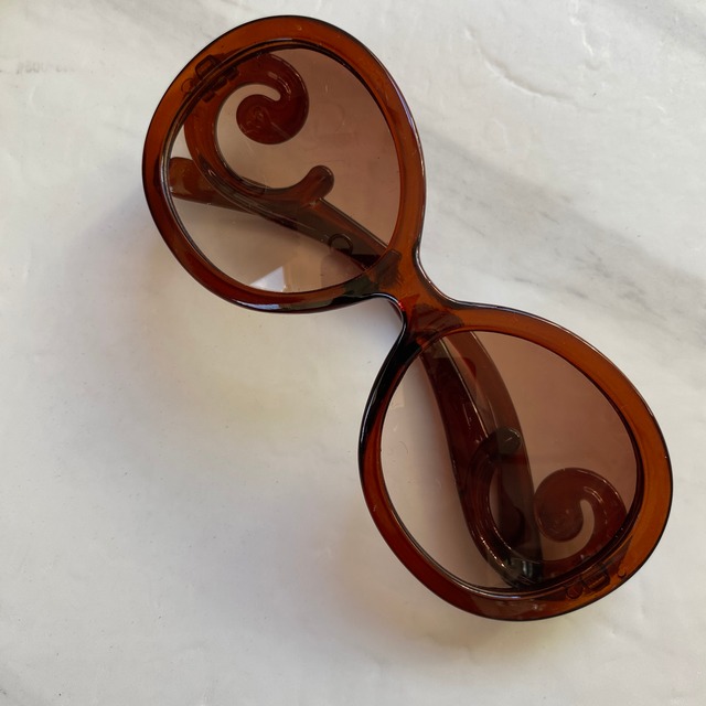 ヴィンテージデザイン 渦巻きテンプル サングラス Faboutique