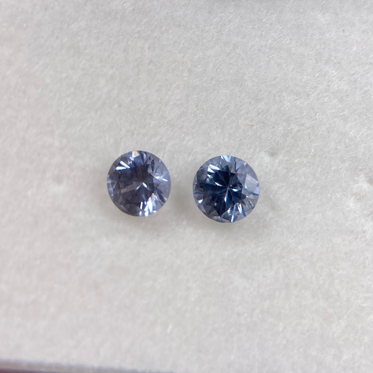 青系 丸いスピネル 薄口 約3.4mm r-0060　※2点セット