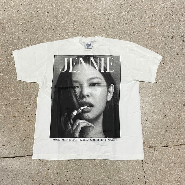 JENNIE ジェニー BOOTLEG Tシャツ | 西田商店