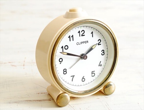 ドイツ ヴィンテージ CLIPPER 手巻き 目覚まし時計 ゼンマイ式 アンティーク時計 アンティーク ig0790
