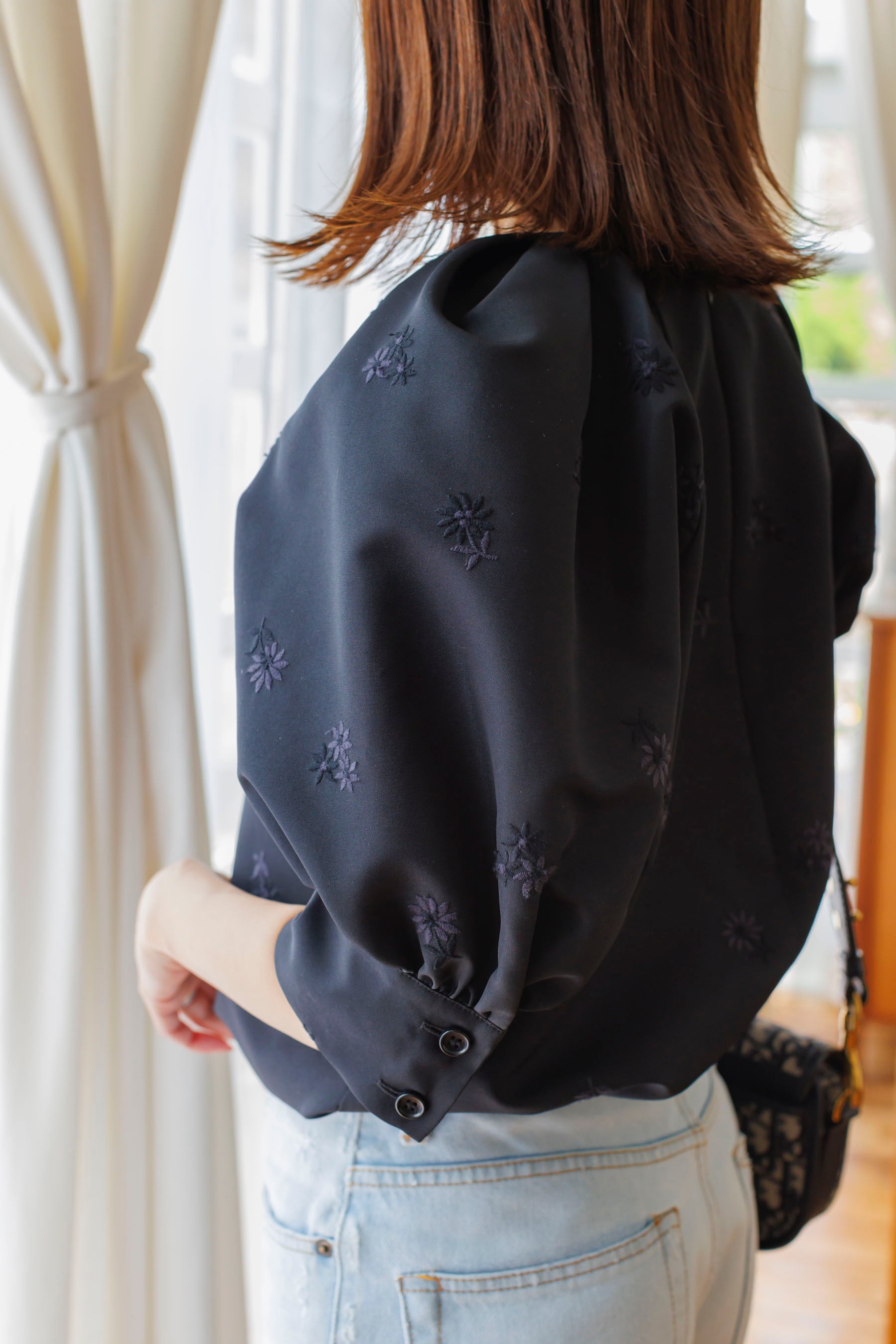 BLUELEA original embroidery blouse black