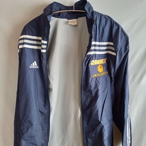 アディダス ナイロンジャケット 総メッシュ カレッジロゴ