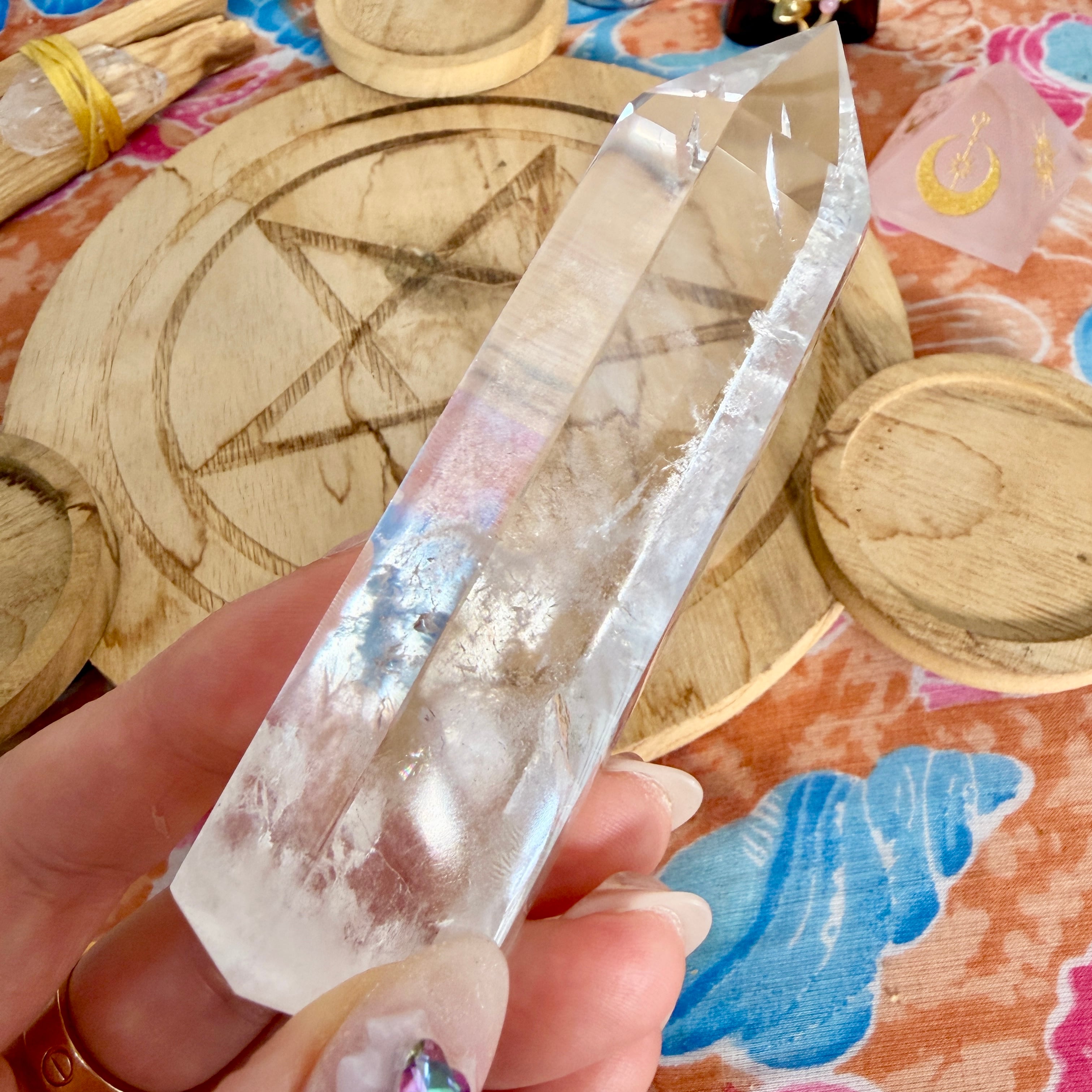 魔女の祭壇】 水晶 / クリアクォーツ の ポイントタワー D