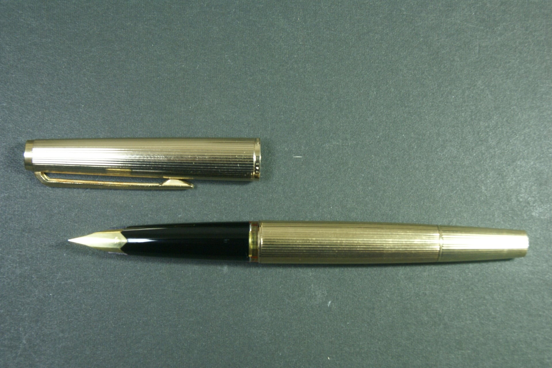 70s モンブラン No.1246 ゴールド ペン先18K 【公式通販】