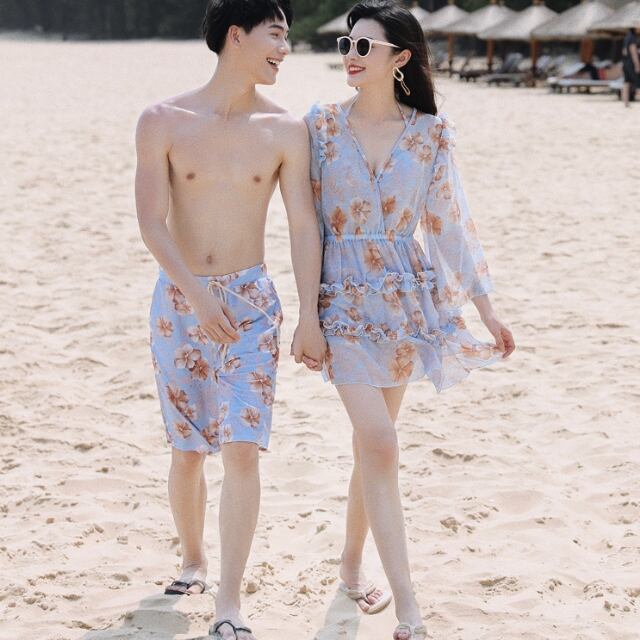 【予約販売】水着 カップル水着 3点セット ペアルック メンズ レディース 花柄 フラワー柄 ブルー ビキニ セパレート 海水パンツ 海パン ペア水着 恋人 おそろい お揃い M/L/XL/2XL/3XL