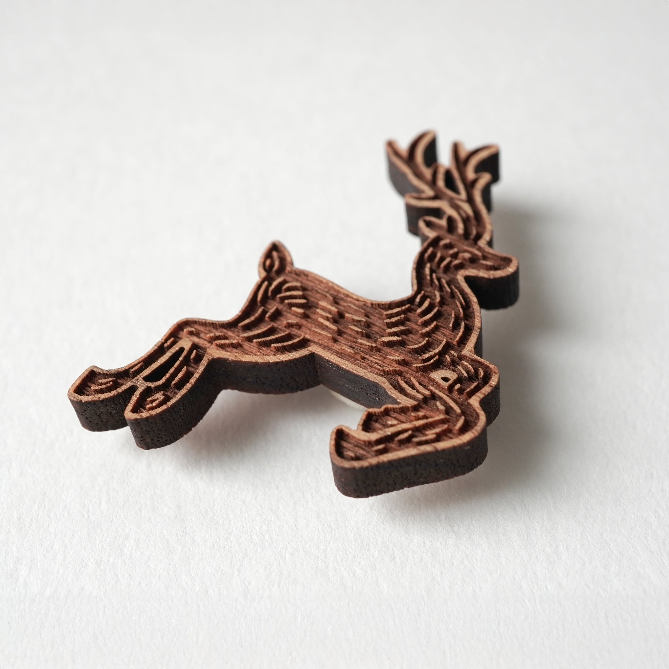 flying reindeer（空駆けるトナカイ）｜宙を駆けるトナカイの木の