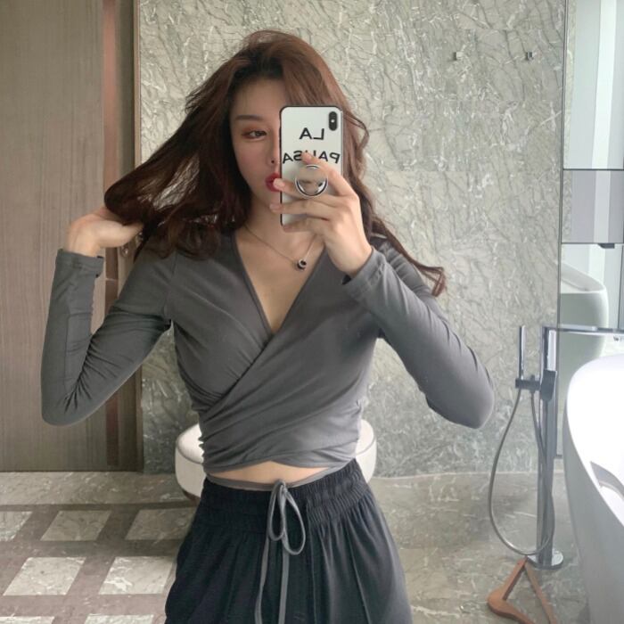 スプリングスタイルスタンダードクロスTシャツ Vネックショートカーディガンレディース ロング レトロ 春物 ドラファッションホール75273303316