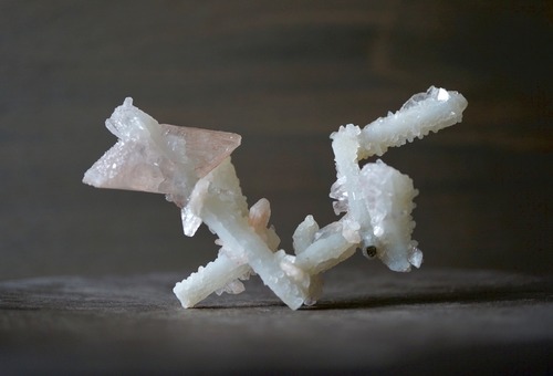 アポフィライト/スティルバイト/カルセドニー 　Apophyllite/Stilbite/Chalcedony 860