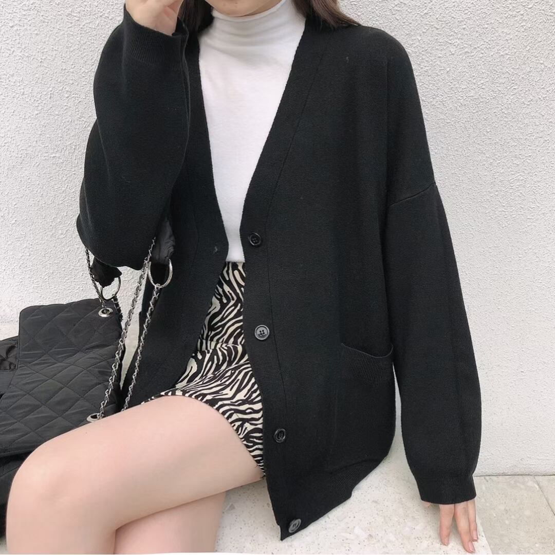 シンプルVネックカーディガン　AJ1050-D008