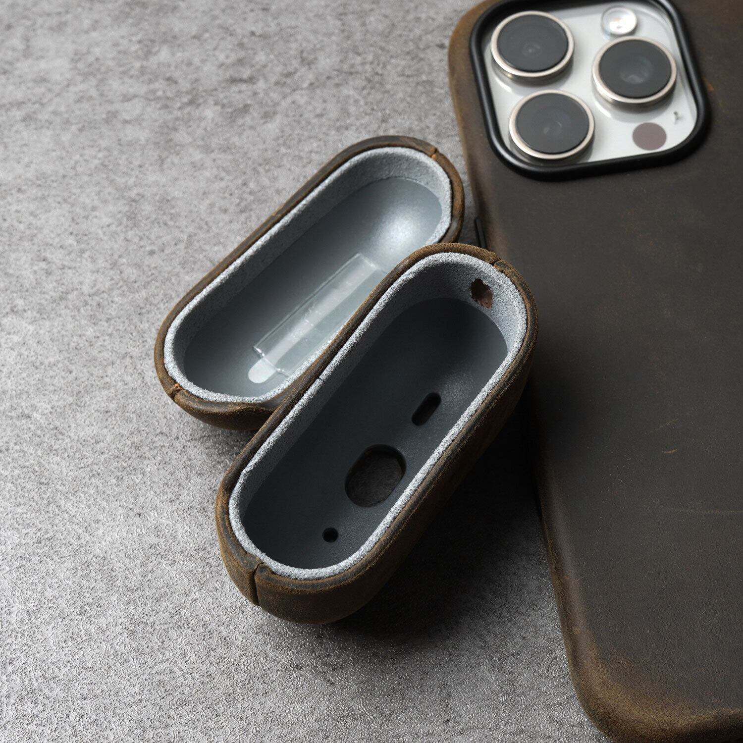 ◇AirPods Pro 3 / AirPods Pro 2◇ Crazy Horse Genuine Leather Case