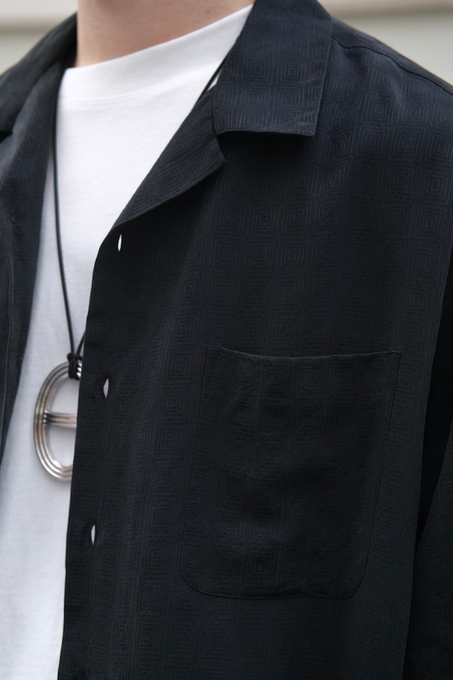 Utah/ 90's "PERRY ELLIS" geometric all silk open collar short-sleeve shirt