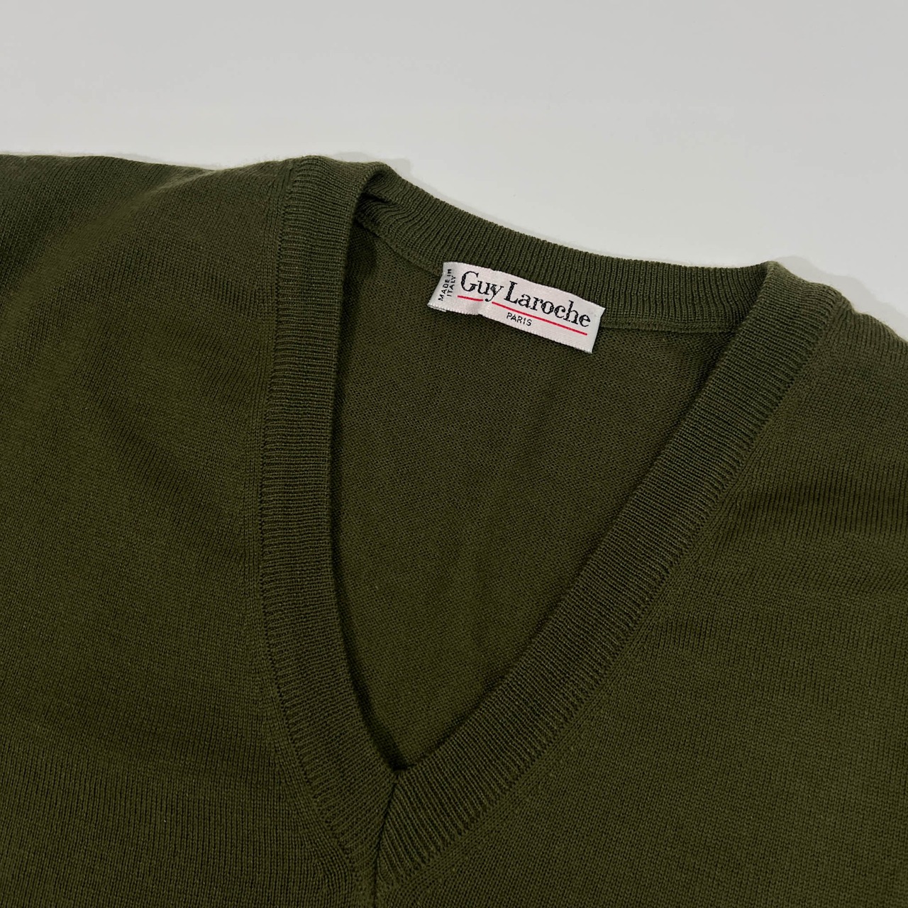 Guy Laroche ギラロッシュ イタリア製 Vネック ウールニット セーター S/オリーブ/薄手