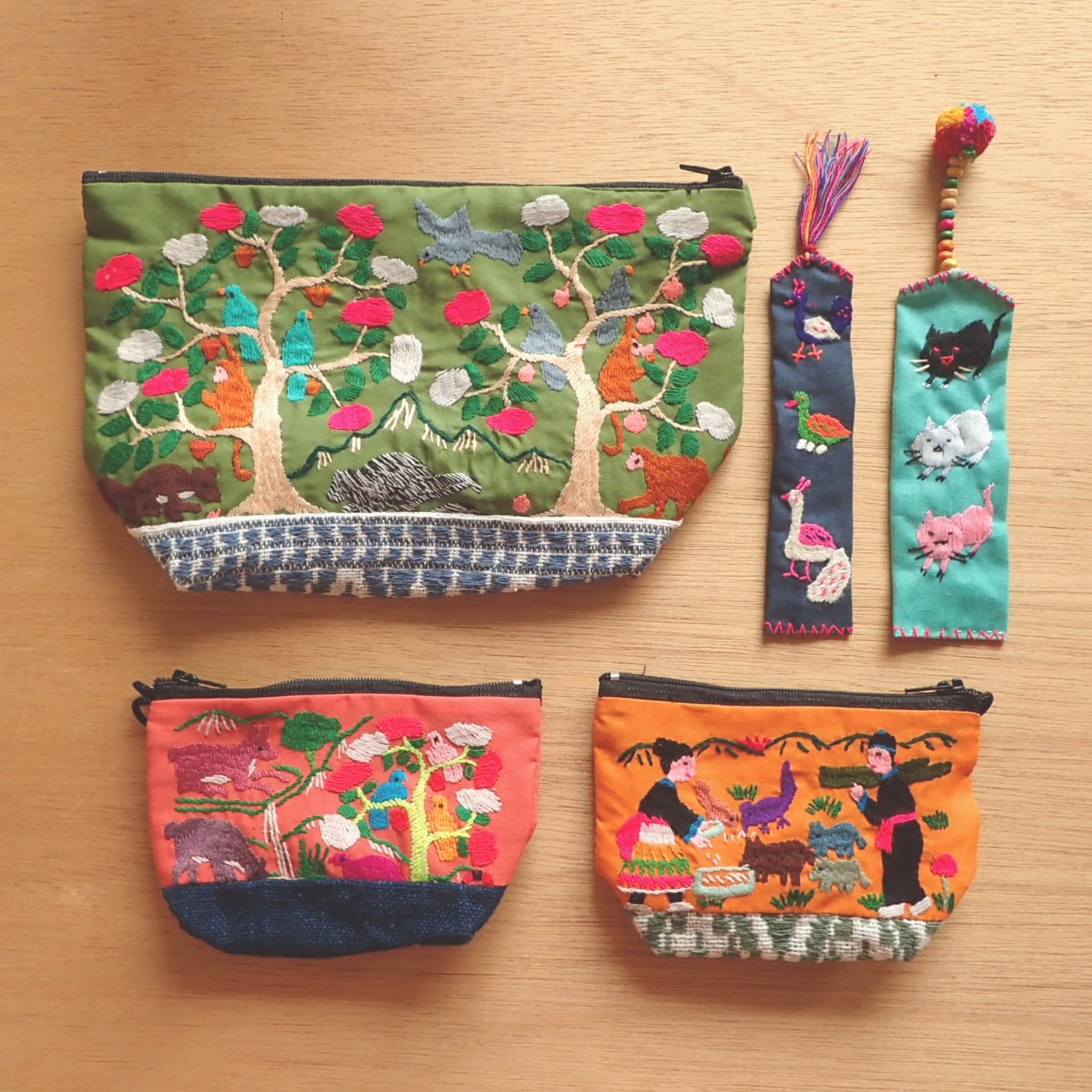 ラオス モン族両面手刺繍マチ付きポーチL | gururi