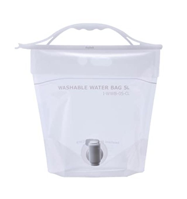岩谷マテリアル 水タンク ウォッシャブル ウォーターバッグ 5L 透明 WWB-5CL 注ぎやすいコック付き キャンプ レジャー 防災 約37×36×16cm