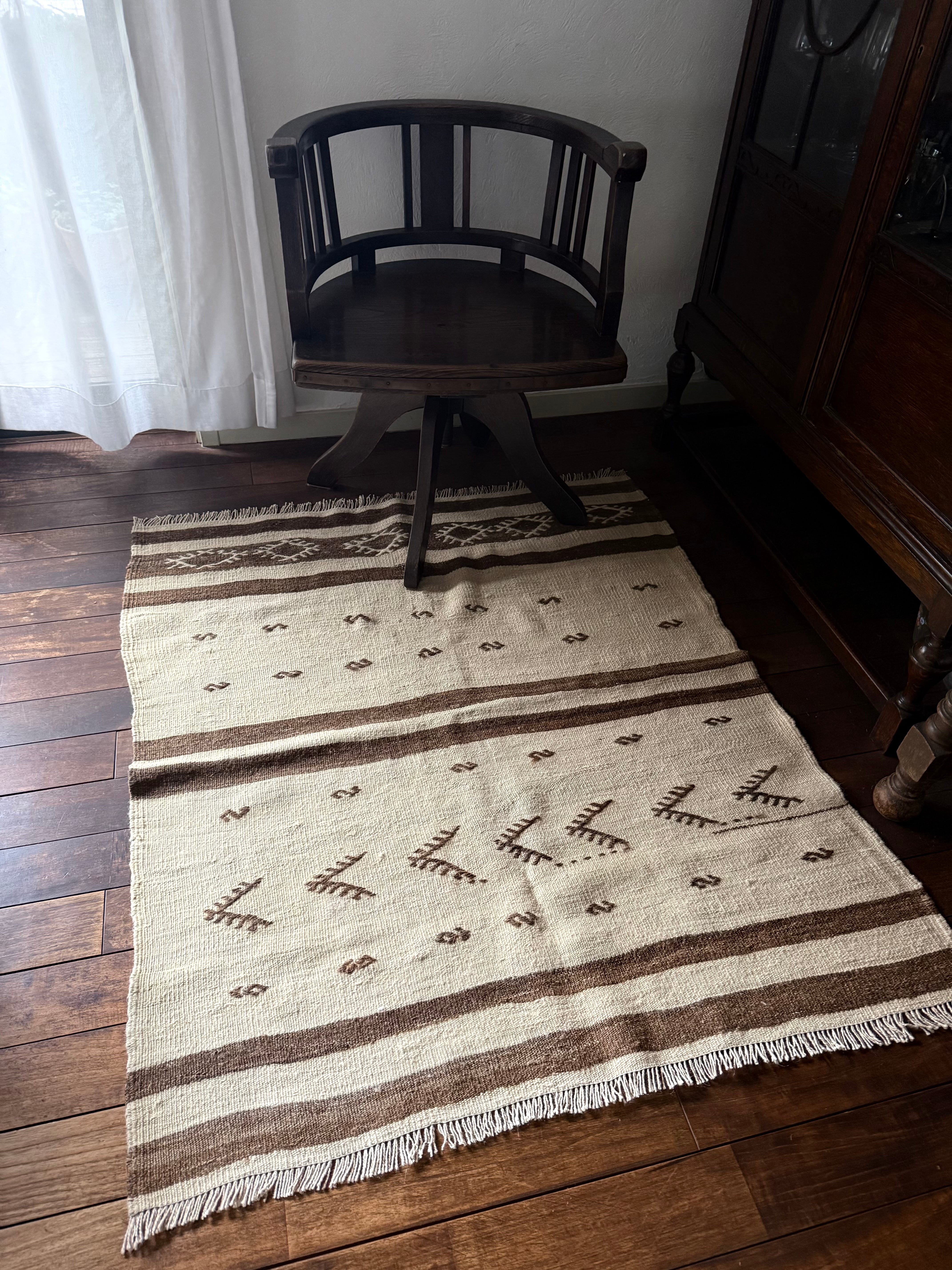 アンティークキリム　ダブルカーネーション 1800年代初頭　417×90㎝ 284 Vintage Konya Undyed Kilim ヴィンテージ コンヤ無染色キリム B