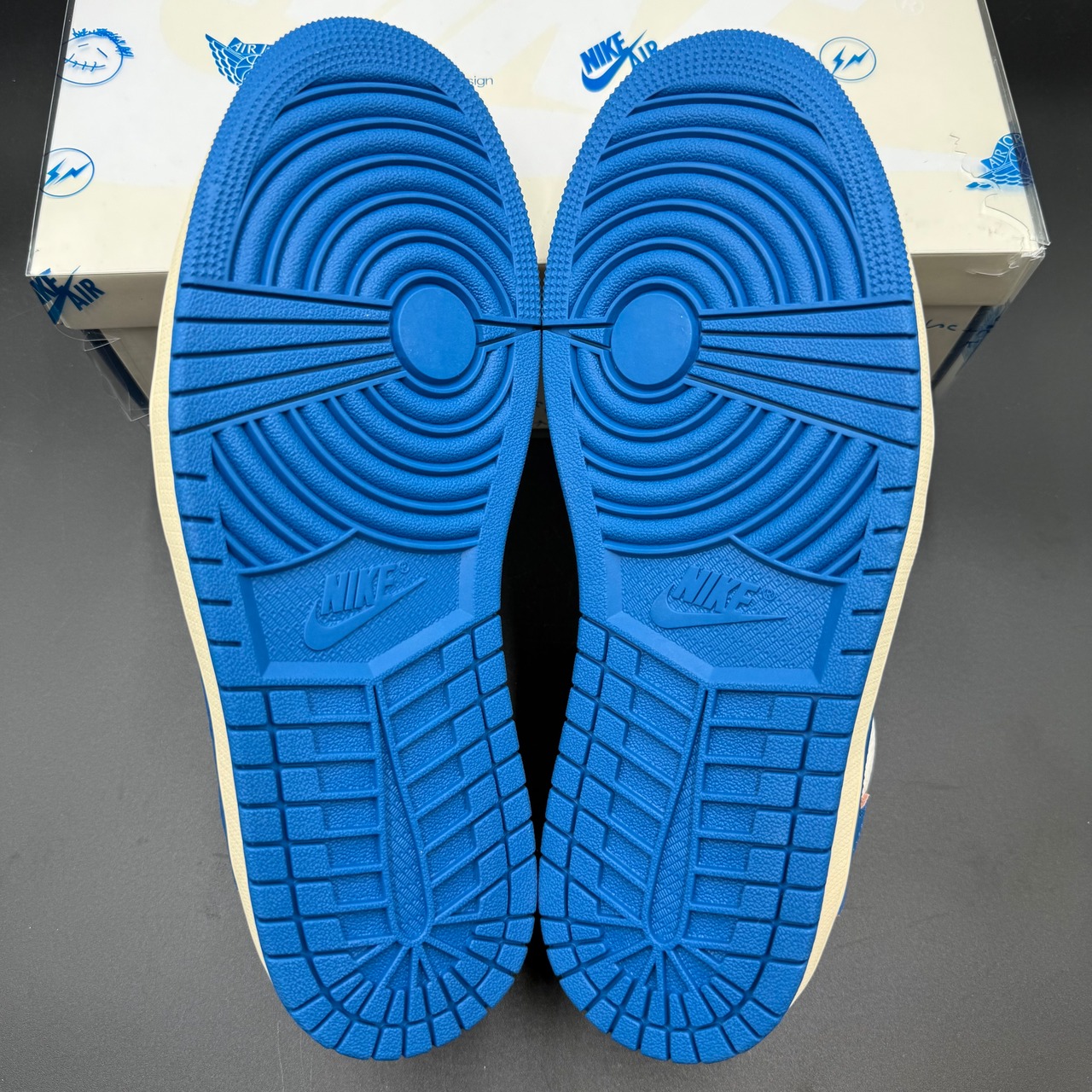 ×TRAVIS SCOTT × FRAGMENT DESIGN × NIKE AIR JORDAN 1 LOW OG DM7866-104